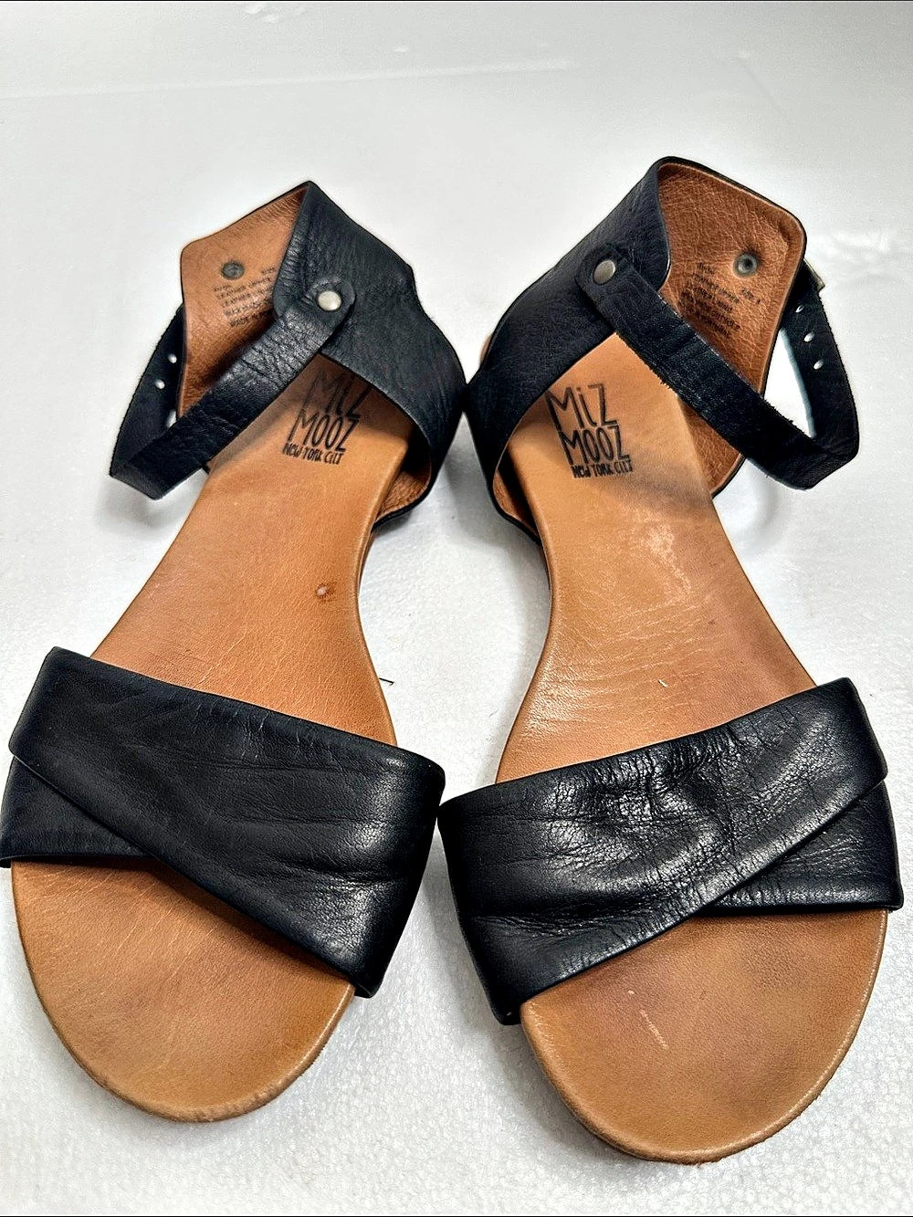 Miz Mooz Leather Strappy Sandals Black Size 8